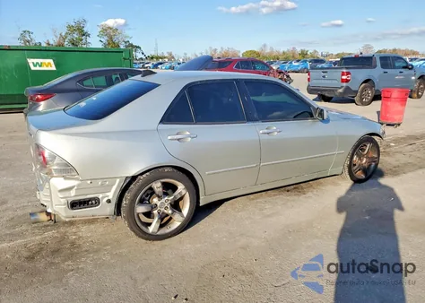 2002 Lexus Is 300 z USA, uszkodzony, nr VIN JTHBD192820050654